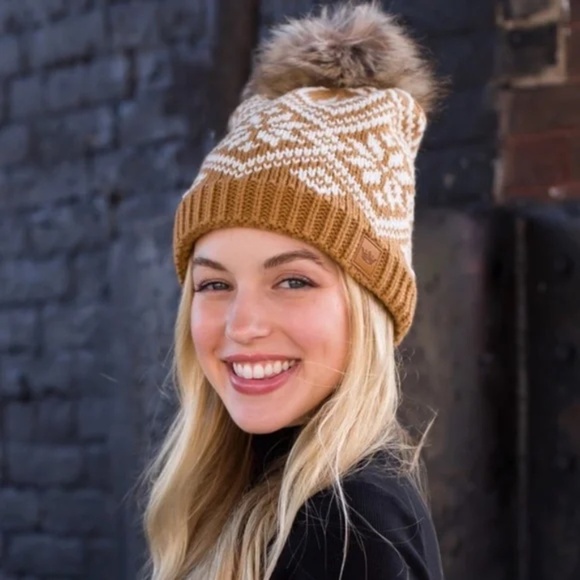 Camel White Knit Snowflake Pattern Knit Fleece Lined Faux Fur Pom Beanie Hat - Picture 1 of 3
